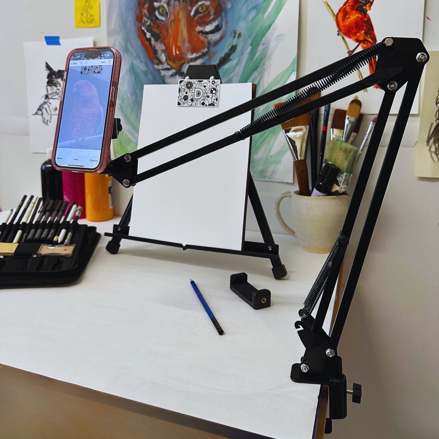 Da Vinci Eye App: AR Mode Stand (MagSafe Compatible)